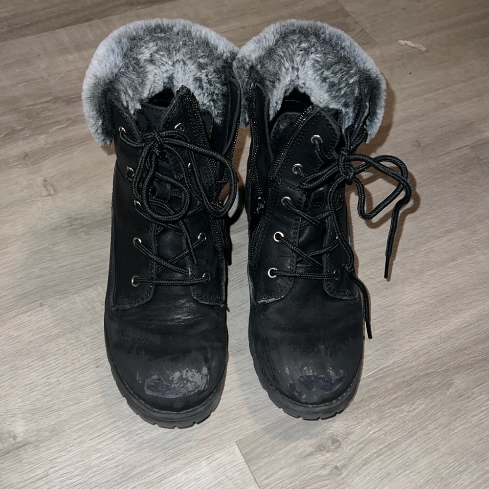 Size 2 girls boots